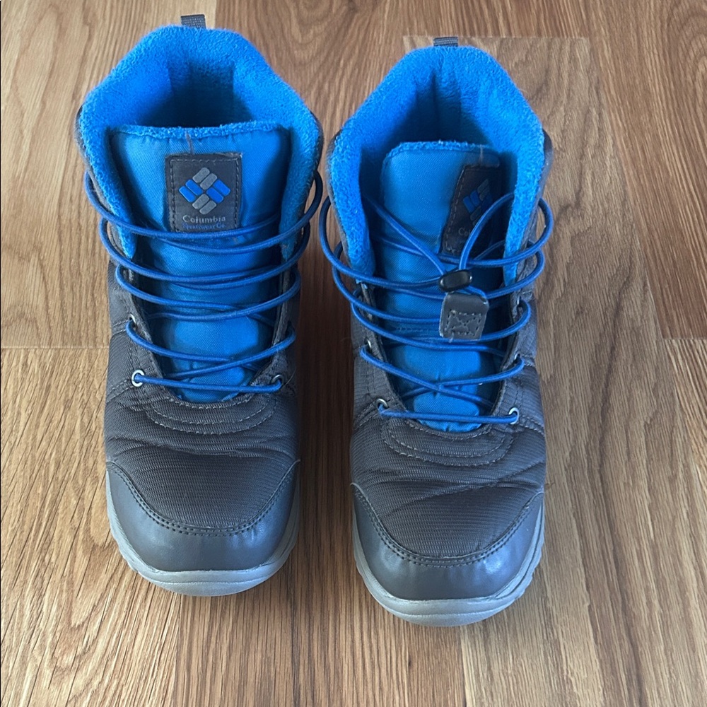 Columbia Kids' Charcoal and Electric Blue Boots